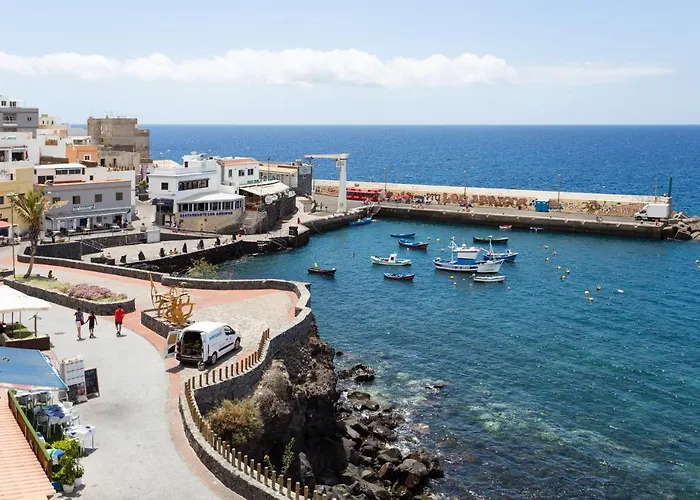 Rocas Del Mar Costa Del Silencio